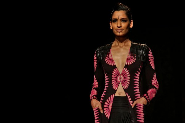 Sélection de robes de soirée à manches courtes pour chaque événement