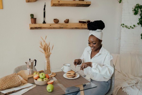 Découvrez les créateurs incontournables qui révolutionnent la mode féminine aujourd'hui !